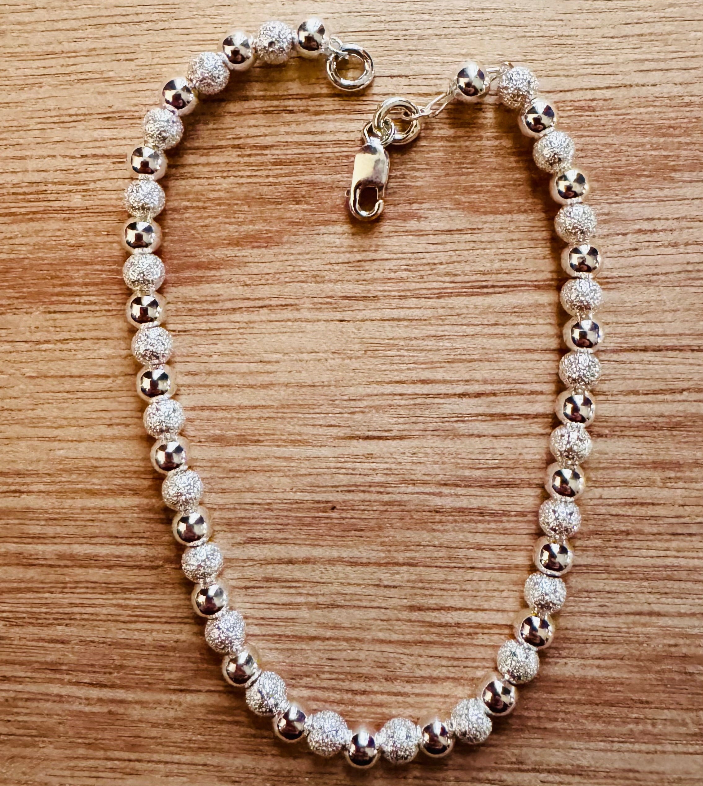 Pulsera de Bolitas 4mm con textura, 19cm plata 0.925