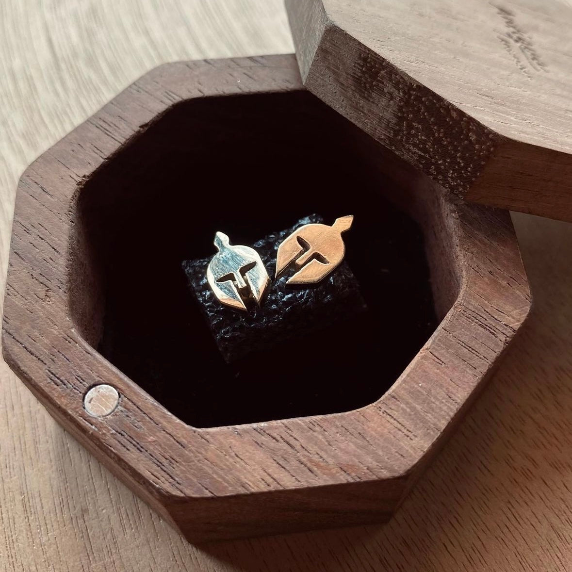 Aretes Casco Griego plata 0.925