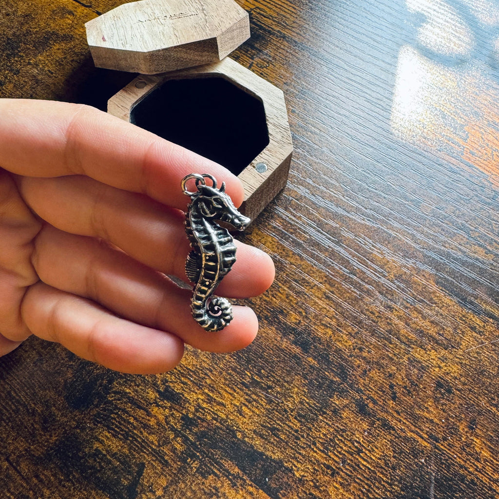 Dije Caballito de Mar 32mm