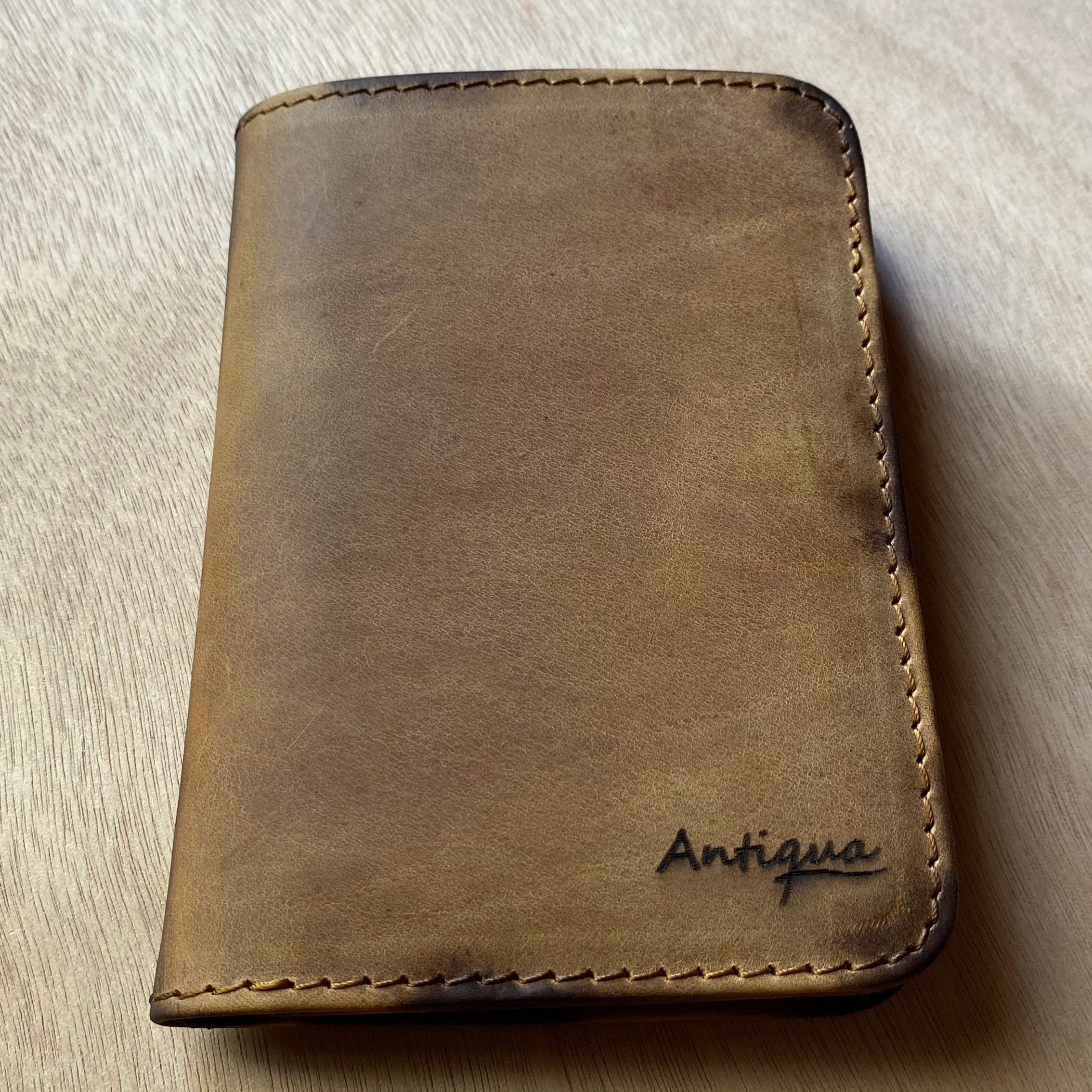 Porta Pasaporte de Piel