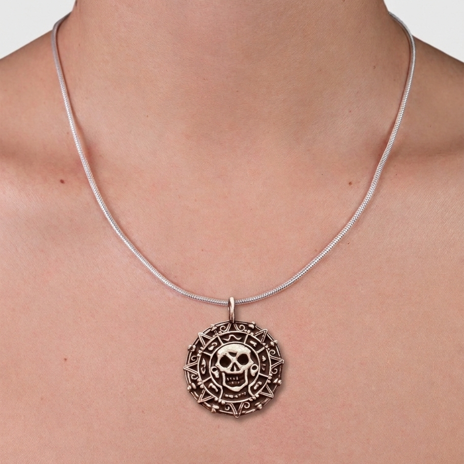 Medallón Piratas del Caribe plata 25mm