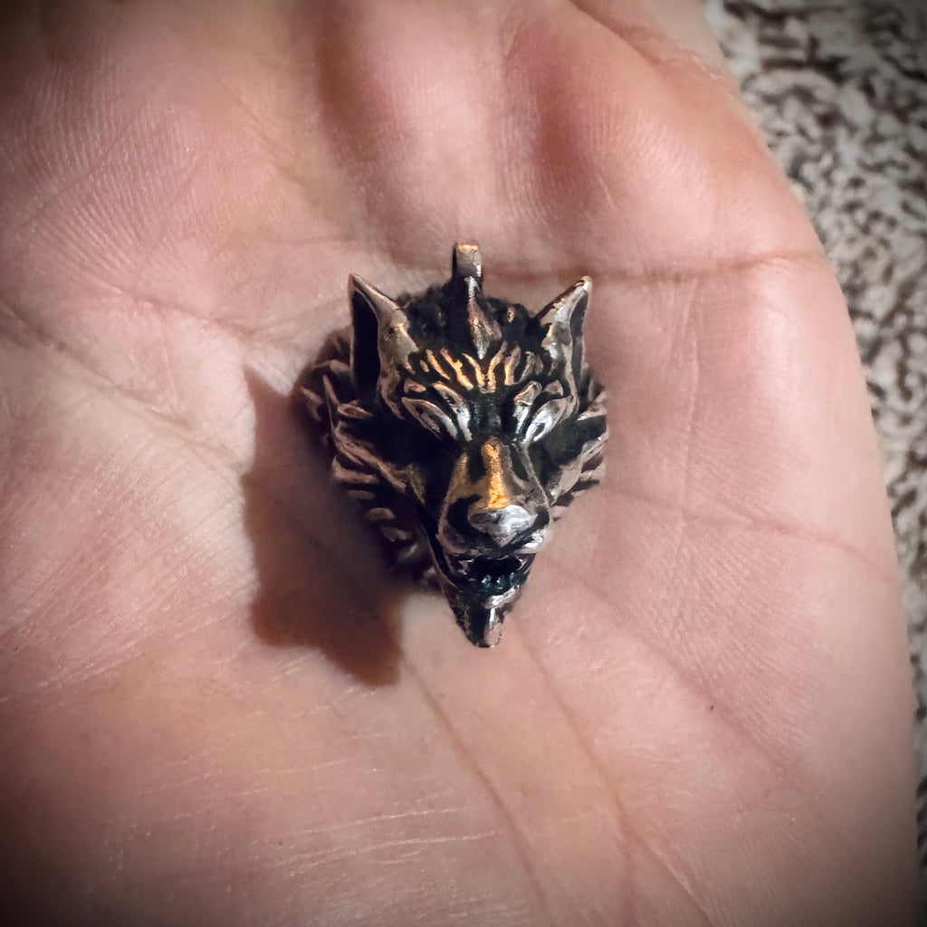Dije Cabeza de Lobo, plata, 3.3 cm