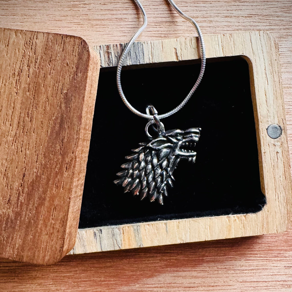 Dije Stark Game of Thrones 25mm plata